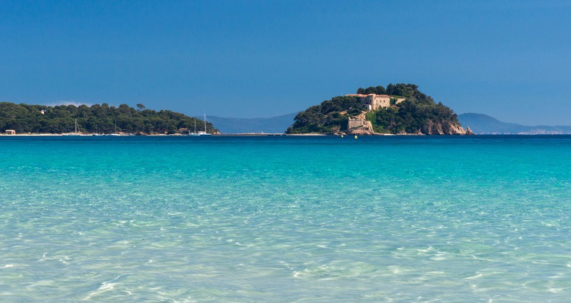 Plage de Cabasson hotel la villa douce rayol canadel saint tropez 2026